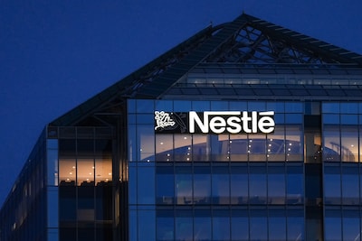 Voedingsreus Nestlé wil wereldwijd 16.000 banen schrappen