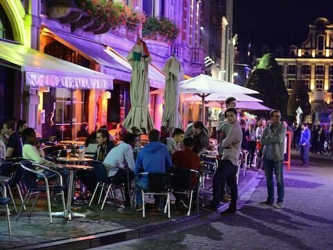 Archieffoto van de Oude Markt in Leuven.