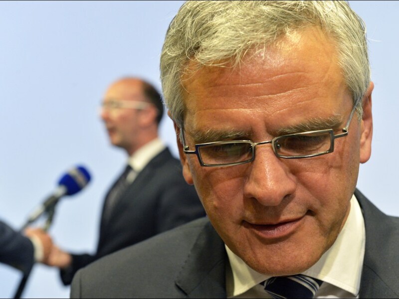 Vlaams minister-president Kris Peeters (CD&amp;V) liet weten dat het bos waar hij een boom heeft geplant zich niet op controversieel gebied bevindt.