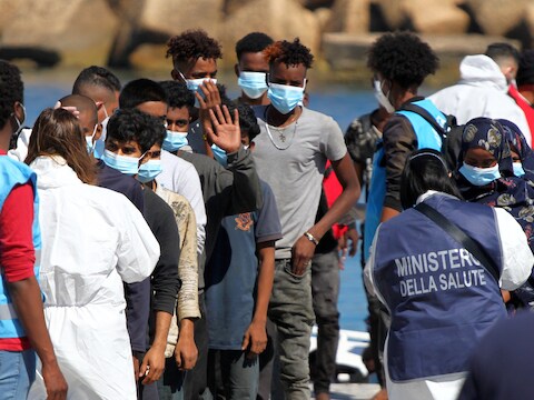 Migranten op Lampedusa. Beeld van vorige maand.