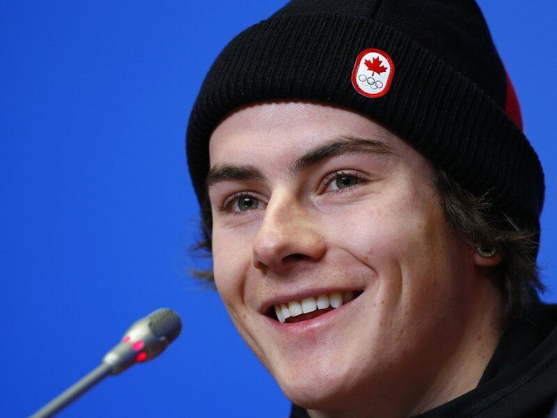 De Canadese snowboarder Sebastien Toutant trekt grote ogen in Sochi.