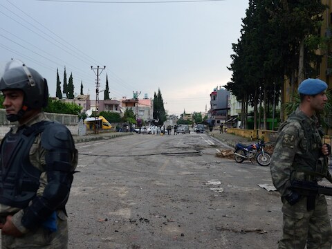 Turkse militairen in het stadje Reyhanli.