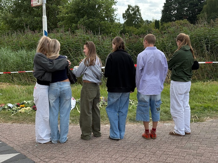 De agenten arriveerden net te laat om Lisa (17) te redden. Vriendinnen getuigen: “Onwerkelijk wat haar is overkomen” | Exclusief voor abonnees | hln.be
