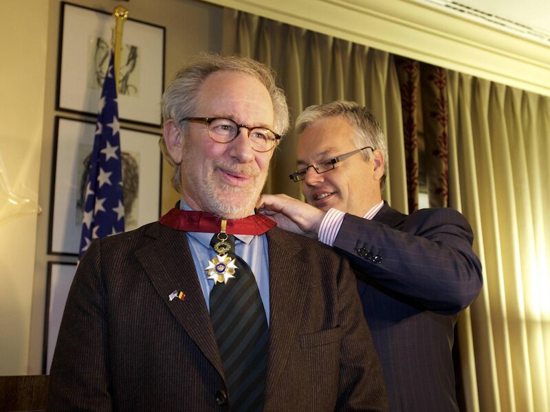 Didier Reynders gaf gisteren een ereteken aan regisseur Steven Spielberg.
