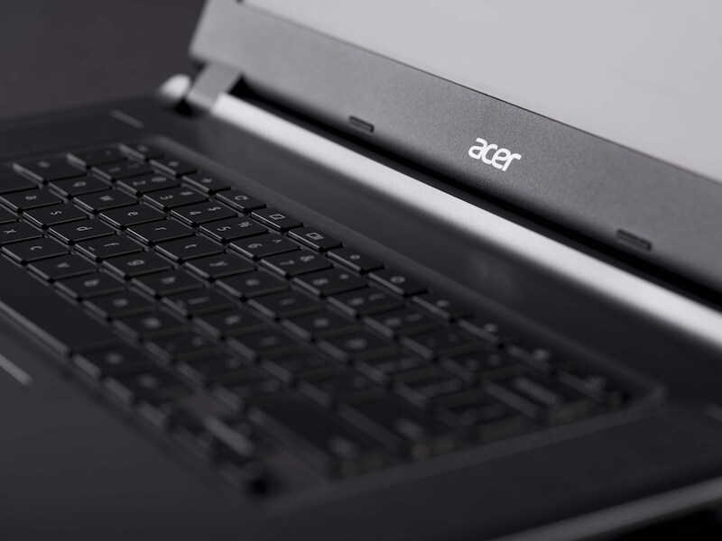 De nieuwe Chromebook 15: een spotgoedkope laptop, draaiend op Googles Chrome OS in plaats van Windows, en in principe alleen bruikbaar wanneer de consument draadloos online kan. Maar de lage prijs - ergens tussen 300 en 400 euro - is navenant.