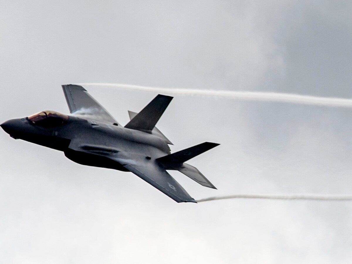 Roemenië wil F-35 gevechtsvliegtuigen kopen om luchtverdediging te  versterken | Buitenland | hln.be