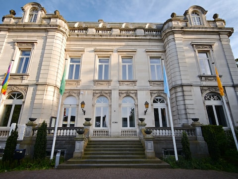 Het gemeentehuis van Destelbergen.