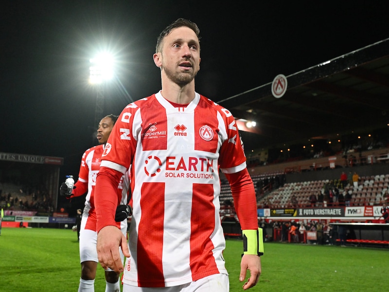 “Op 80 procent zal het niet lukken”: KV Kortrijk-aanvoerder Brecht Dejaegere zet ploeggenoten op scherp