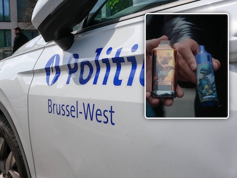Bij een huiszoeking troffen inspecteurs maar liefst 2.000 verboden elektronische wegwerpsigaretten aan