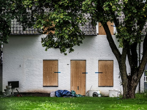 Na woning van Jan G. sluit burgemeester opnieuw huis in Overasselt: “We willen de rust in de buurt herstellen”