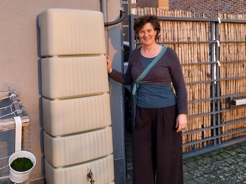 De watertonnen worden via Interleuven in samenaankoop besteld.