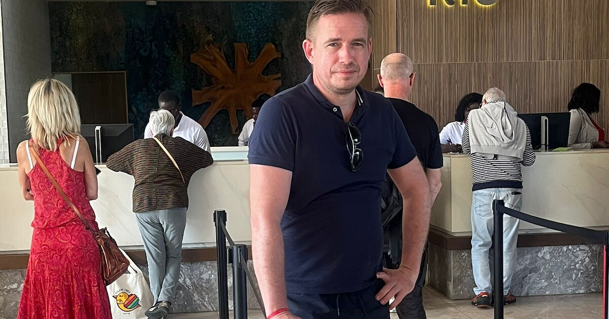 “Ik hoorde knallen... Toen ik de HLN-app opende, had ik het door”: Francis (44) uit Blankenberge ver