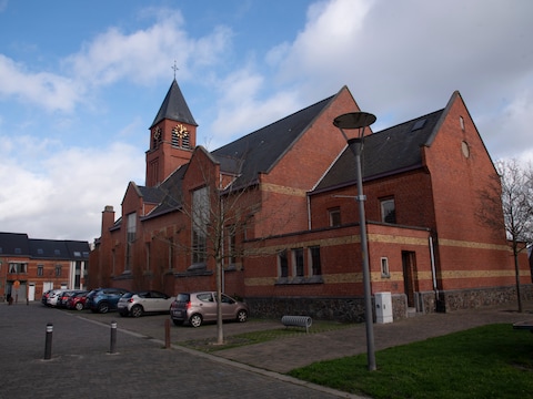 De kerk van Overbeke (archiefbeeld)
