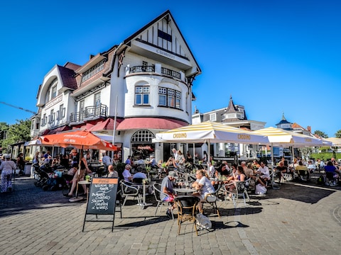 Het concert vindt plaats op het Koninklijk Plein in De Haan