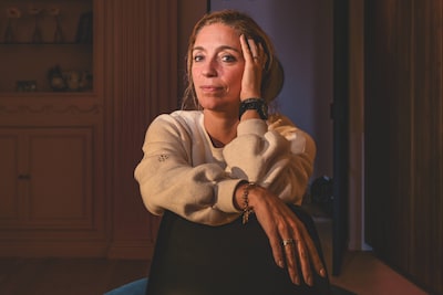EXCLUSIEF. “Ik gebruikte coke op de boeken van mijn kinderen en zei dat het medicijntjes waren voor mama.” Liesbeth en 4 andere (ex-)gebruikers getuigen