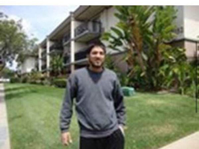 Deze foto staat bij het profiel van Syed Farook op de Indiase datingsite iMilap.com.