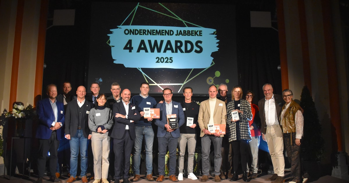 Aardbeienkwekerij Matika gekroond tot Ondernemer van het Jaar in Jabbeke: “Sint-Blasiuskerk werd voo