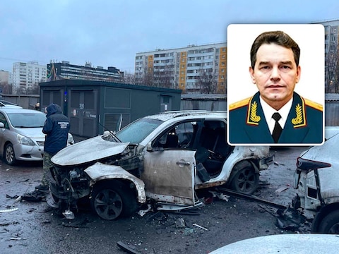 De Russische luitenant-generaal Fanil Sarvarov (inzet) is in Moskou gedood door een bom onder zijn auto.