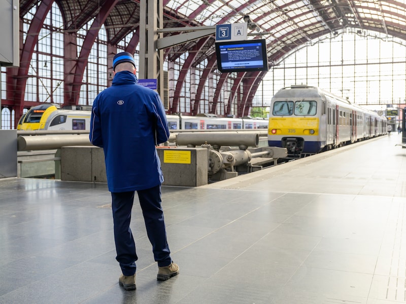 NMBS personeel in Station Antwerpen-Centraal