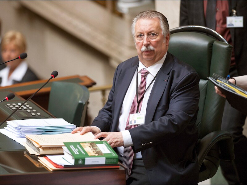 Kamervoorzitter André Flahaut.