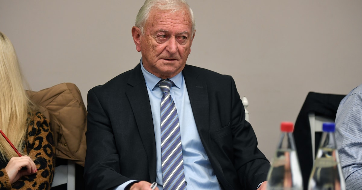 Voormalig burgemeester Paul Dams (75) stopt nu ook als voorzitter Open ...