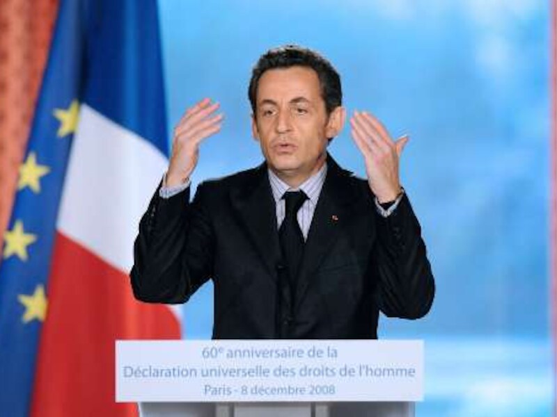 Sarkozy maakte duidelijk dat Mugabe moet opstappen.