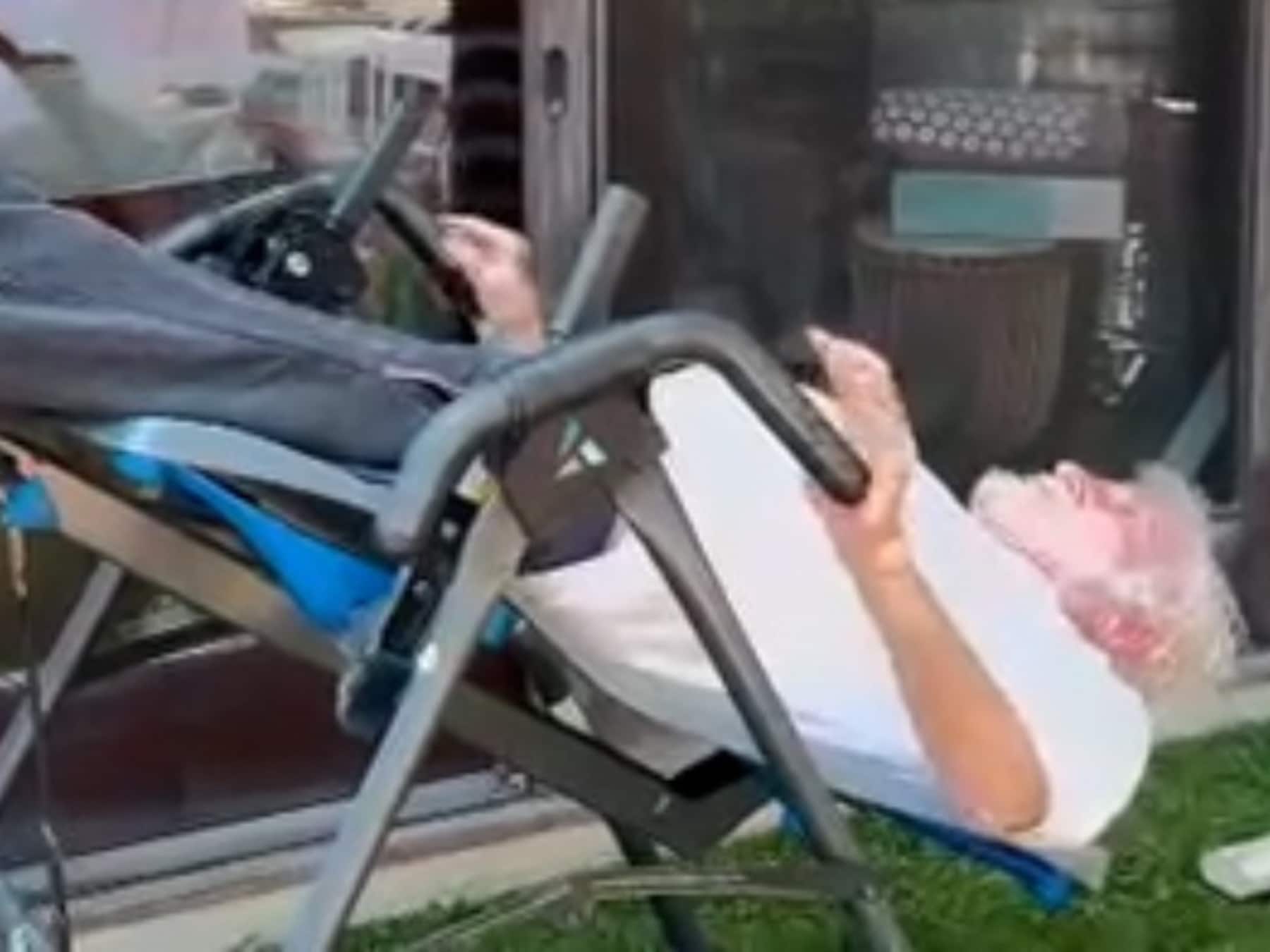 KIJK. 100-jarige Dick Van Dyke toont indrukwekkende work-out