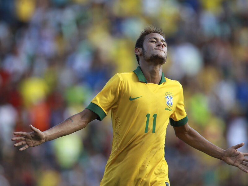 Neymar na een van zijn twee doelpunten.