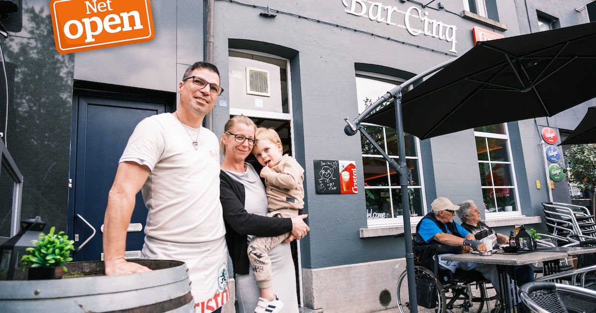 NET OPEN. Cliff (45) en Kelly (41) openen Bar Cinq op Nielse kerkplein ...