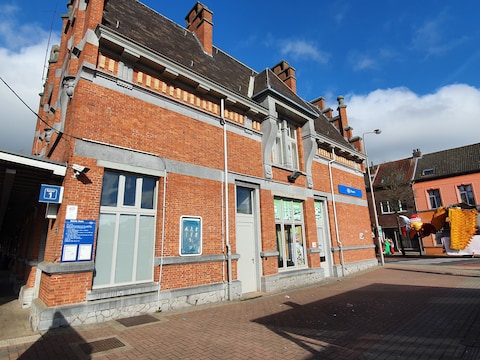 Het stationsgebouw van Essen