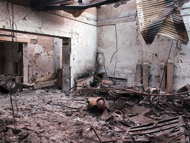 De overblijfselen van het ziekenhuis van Artsen Zonder Grenzen in Kunduz na het bombardement.