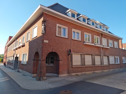 Het kruispunt van de Krommewalstraat en de Peperstraat gaat dicht voor werken