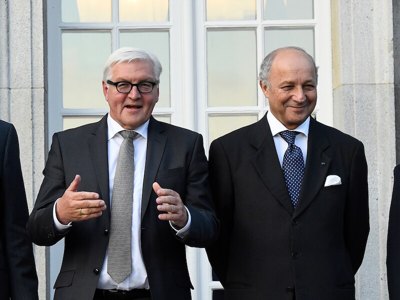 Buitenlandministers van Duitsland (Frank-Walter Steinmeier), Frankrijk (Laurent Fabius) en Oekraïne (Pavlo Klimkin).