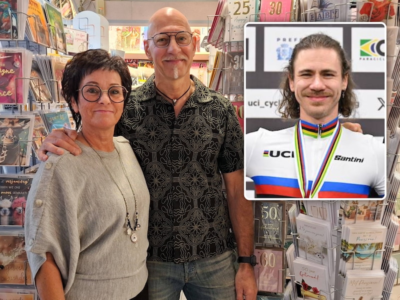 Alex en Carine sluiten de Heistse Boekhandel voor het eerst in 18 jaar om hun zoon Niels (inzet) te steunen op het WK G-baanwielrennen.
