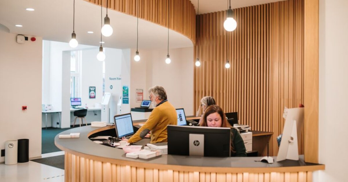 Niet alleen klachten, ook pluimen: Kortrijk laat inwoners medewerkers ...