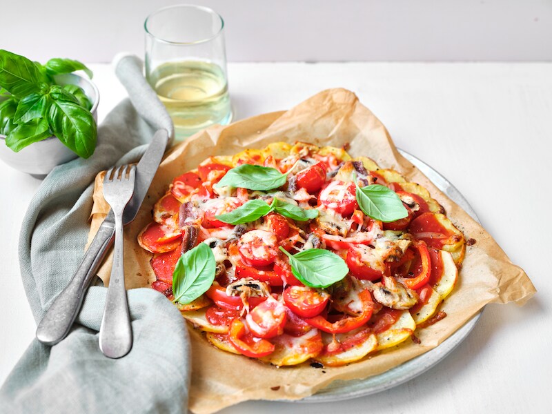 Back-to-schoolblues? Verwen je kroost met een lekkere aardappelpizza