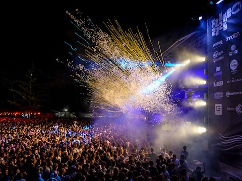 De Tijdloze Dansant deed het festivalterrein van de Fonnefeesten helemaal volstromen.