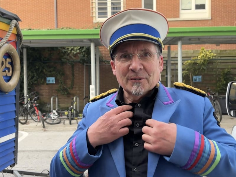 Kapitein Snorrebaard vaart de filmzaal binnen