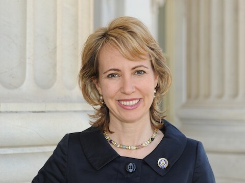 Gabrielle Giffords raakte begin januari zwaargewond aan het hoofd bij een wilde schietpartij in Arizona.