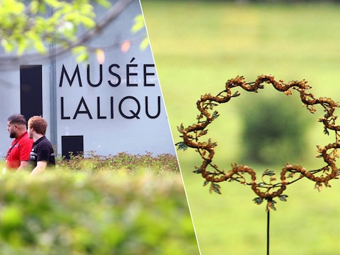 Beveiligers bij het Lalique-museum. (06/07/26) / Illustratiebeeld. Een kunstwerk in het museum. 