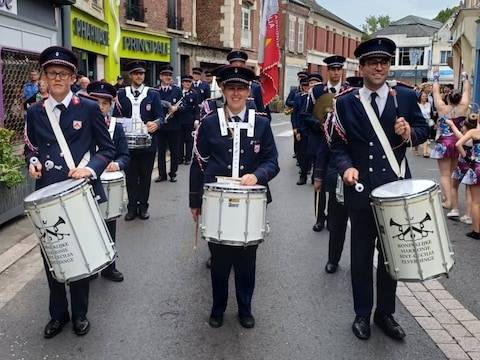 Illustratiebeeld van een wandelconcert door de Koninklijke Harmonie. Zondag speelt Het Gildemuziek in Koksijde.