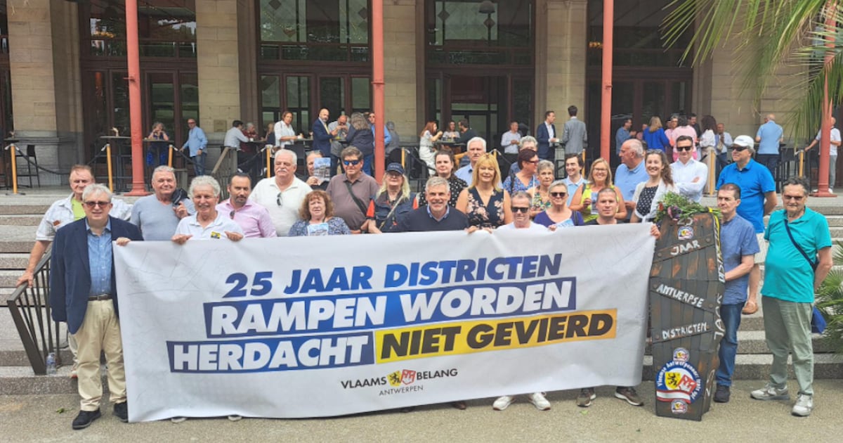 Vlaams Belang draagt Antwerpse districten symbolisch ten grave: “Rampen ...