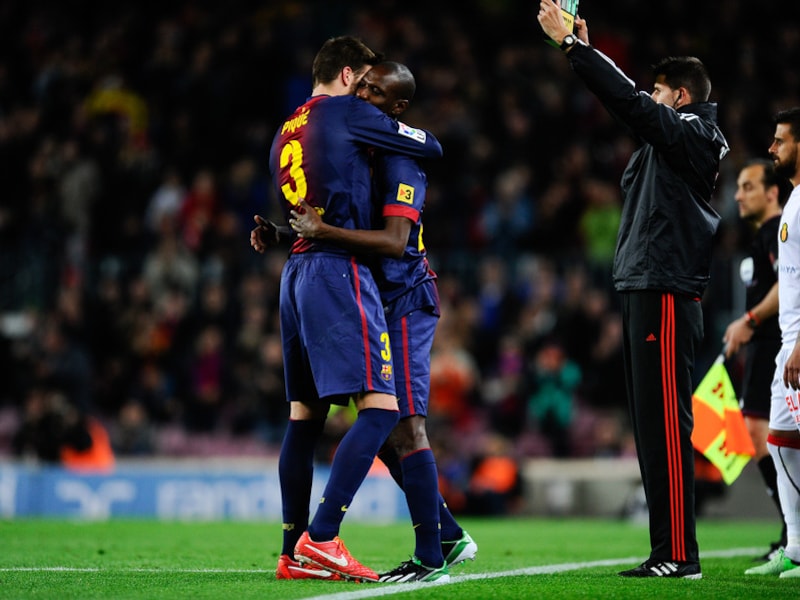 Eric Abidal vierde een nieuwe rentree en mocht na 70 minuten invallen voor Pique.