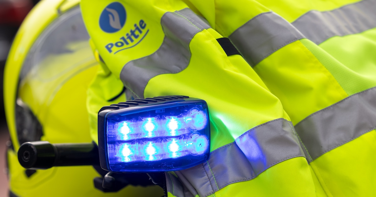 Passagier (19) raakt lichtgewond na val met bromfiets in Hasselt