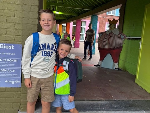 Bertrand en Romain uit Waregem zijn klaar voor het nieuwe schooljaar 
