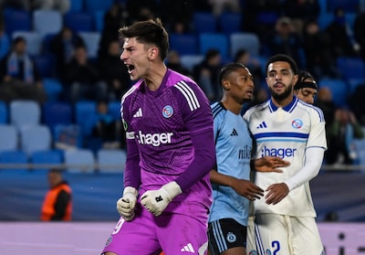 Na zijn twee clean sheets met Jong België treft Mike Penders het grote PSG: “Eentje om naar uit te kijken”
