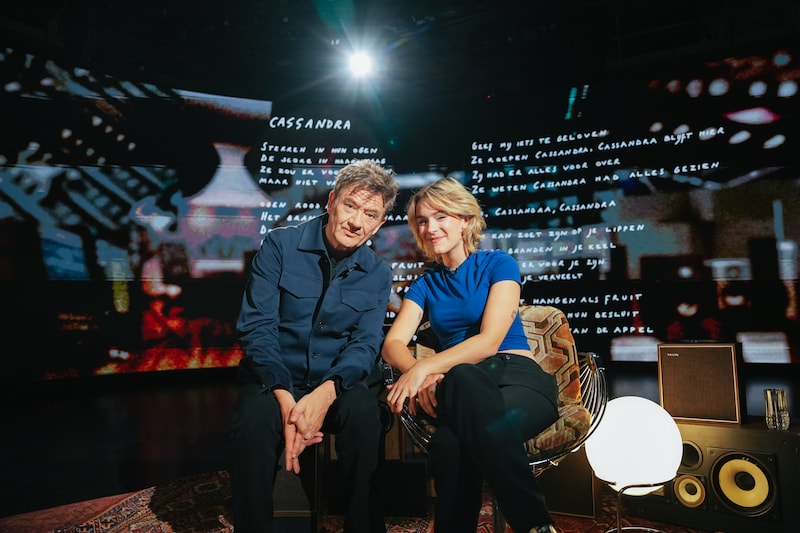 Pommelien Thijs was zaterdag te gast bij Bart Peeters en Jo Hermans in Live Live Live.