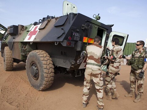 Franse militairen op de luchthaven van Bamako.