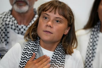 Greta Thunberg getuigt over mishandeling tijdens gevangenschap in Israël: “Soldaten sloegen me en noemden me ‘hoer’”