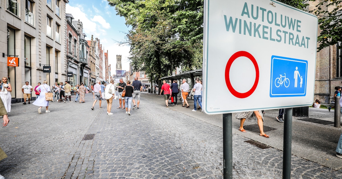 Steenstraat vanaf 1 september elke weekdag tussen 13 en 18 uur autovrij ...